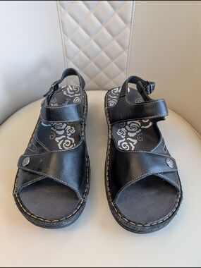 Propét Jocelyn Women's Black Comfort Sandals with Adjustable Straps